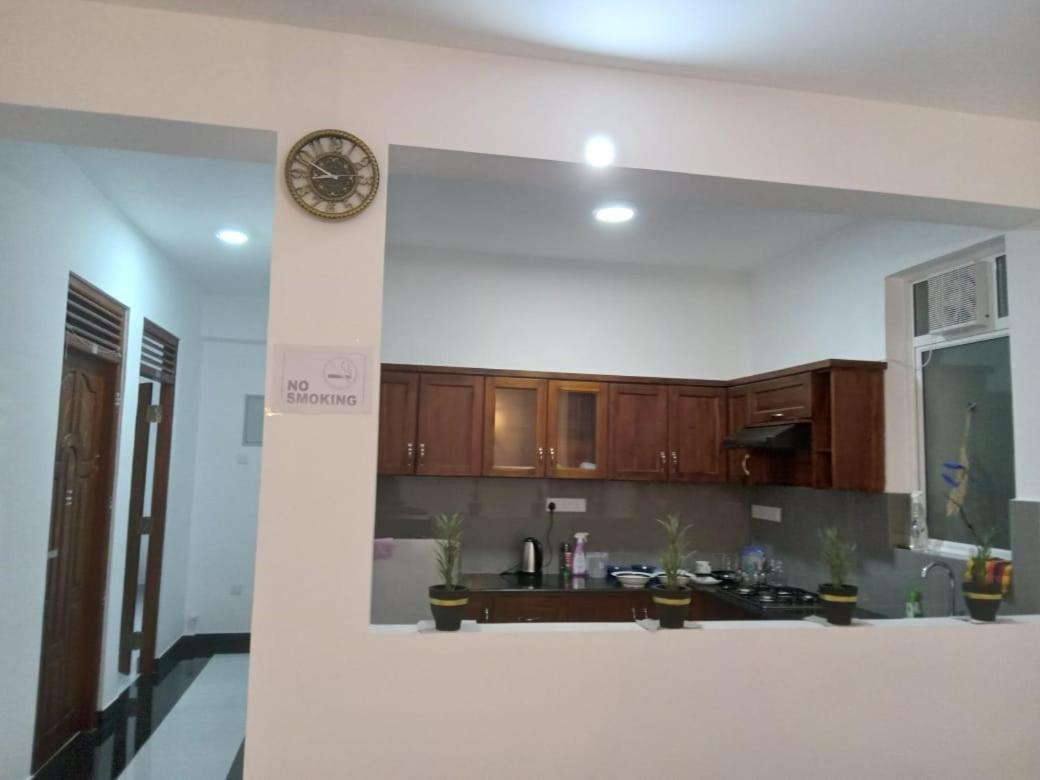 Para Inn Residence Dehiwala-Mount Lavinia Eksteriør billede