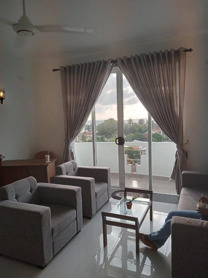 Para Inn Residence Dehiwala-Mount Lavinia Eksteriør billede